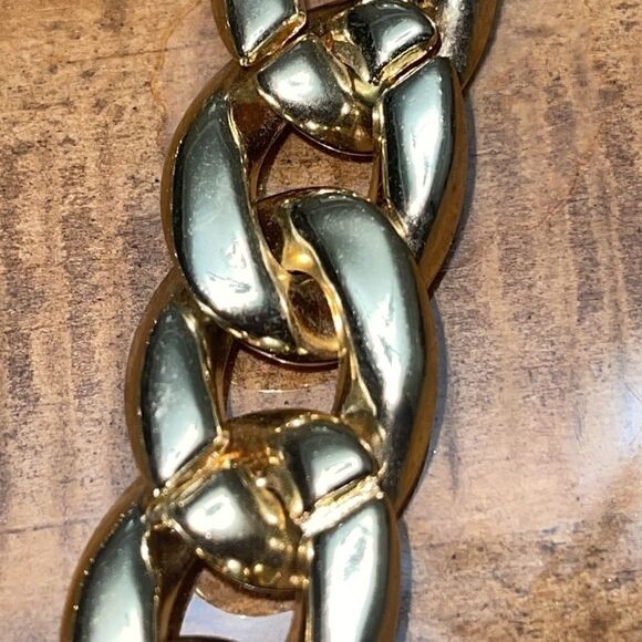 16 inch long gold tone curb necklace - Picture 5 of 5